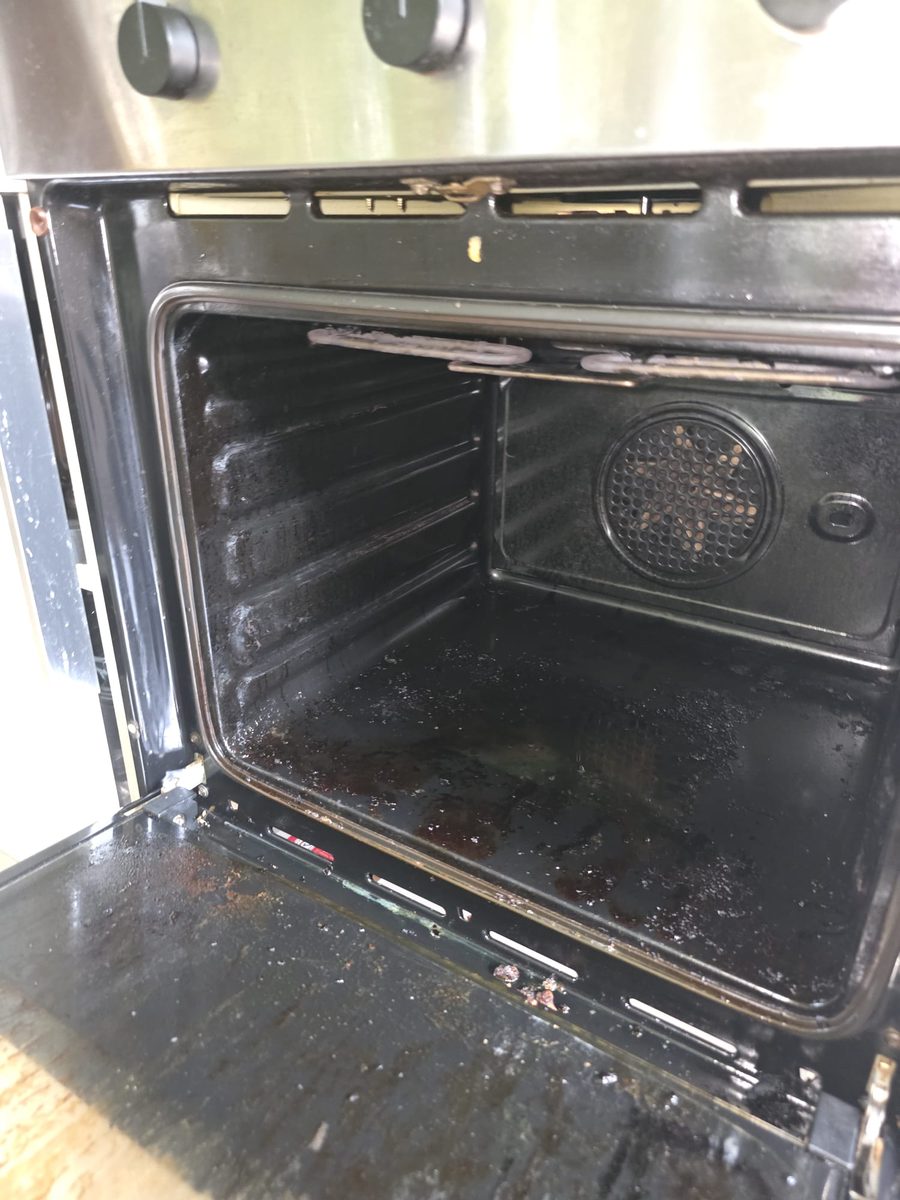 Oven interior before deep clean